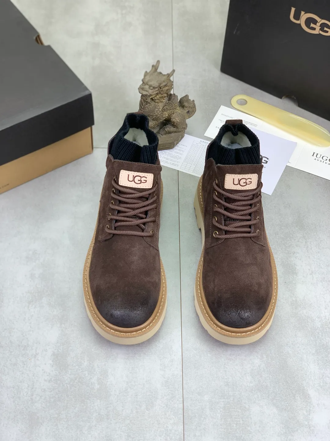 Men's men's shoes P620 New arrival🆕🆕🆕 IUGGI men's British retro Martin boots Winter new men's outdoor hiking boots First layer of cowhide on the outside Wool on the inside Comfortable and warm Rubber sole sole Non-slip and firm Trendy and fashionable Casual and versatile Size: 39-44 (customized for 45) Color: three colors